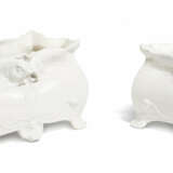 PAIR OF PORCELAIN ART NOUVEAU JARDINIERE WITH FISH MOTIFS - photo 1