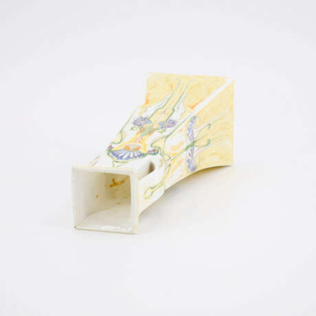 PORCELAIN VASE WITH CORNFLOWERS AND EARS OF CORN - photo 6