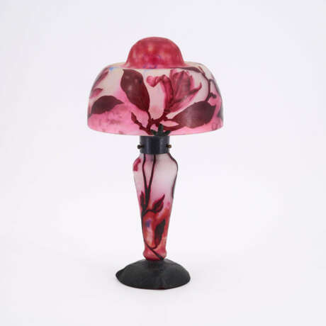 SMALL GLASS TABLE LAMPS WITH MAGNOLIA BRANCHES - фото 2