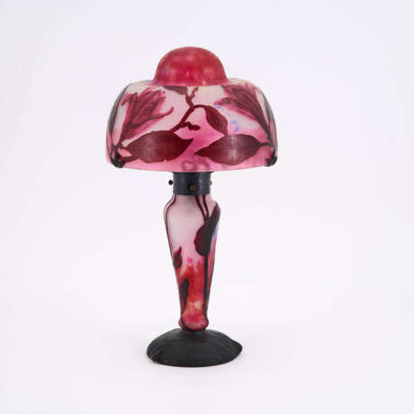SMALL GLASS TABLE LAMPS WITH MAGNOLIA BRANCHES - фото 3