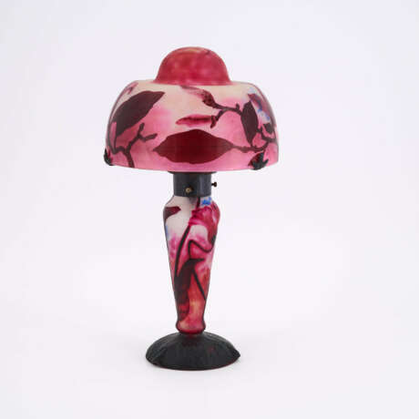 SMALL GLASS TABLE LAMPS WITH MAGNOLIA BRANCHES - фото 5