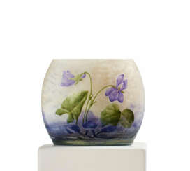 SMALL GLASS VASE WITH VIOLETS