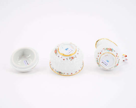 PORCELAIN MOCCA SERVICE FOR SIX FROM THE SWAN SERVICE - photo 7