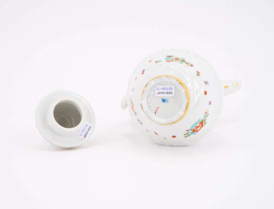 PORCELAIN MOCCA SERVICE FOR SIX FROM THE SWAN SERVICE - photo 14