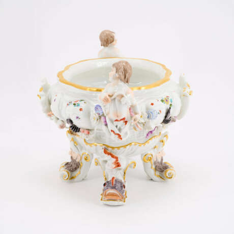 PORCELAIN TUREEN WITH DECOR OF THE SWAN SERVICE WITH THE FIGURINES OF ACIS AND GALATEA - фото 2