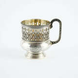 SILVER TEA GLASS HOLDER WITH TROMPE L' OEUIL MOTIFS IN THE SHAPE OF A BUILDING - photo 2