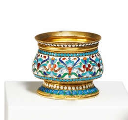 Gebauchtes Salzgefäß mit Cloisonnédekor