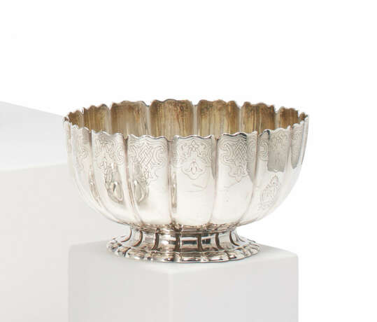SILVER GEORGE IV STRAWBERRY DISH - photo 1