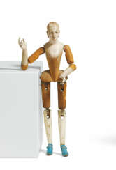 SMALL WOODEN JOINTED FIGURE