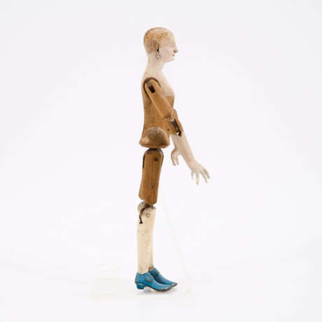 SMALL WOODEN JOINTED FIGURE - photo 4