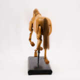 WOODEN MOVEMENT MODEL OF A HORSE - photo 2