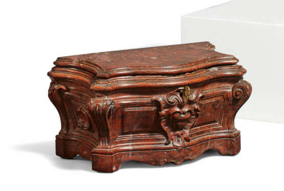 RARE BAROQUE MARBLE COFFER - photo 4