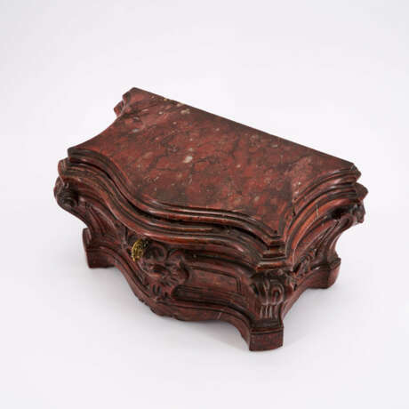 RARE BAROQUE MARBLE COFFER - photo 1