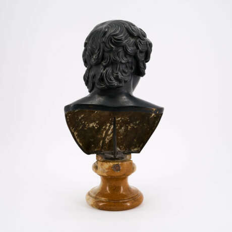 BRONZE BUST OF ANTINOUS - photo 3