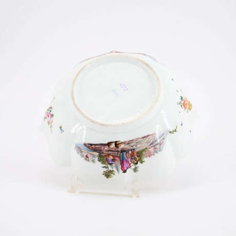 PORCELAIN WASHBASIN SET WITH SCENES AFTER TENIERS - photo 9