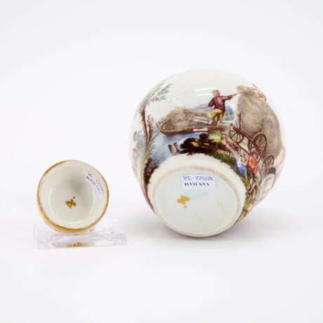 PORCELAIN TEA CADDY WITH RURAL SCENES IN FINEST PAINTING - фото 9