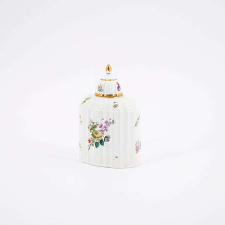 BALUSTER-SHAPED TEA CADDY WITH FLOWER DECORATION - фото 2