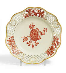 PORCELAIN DESSERT PLATE FROM THE SO-CALLED "MOLLENDORF-SERVICE"