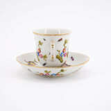 PORCELAIN DOUBLE-CROWN TEACUP & SAUCER WITH FLOWERS AND BIRDS - photo 4