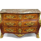 WOODEN CHEST RÉGENCE - photo 1
