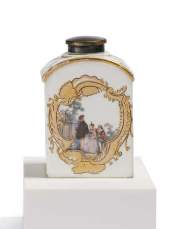 PORCELAIN TEA CADDY WITH COUPLES AND GROUPS IN PARK LANDSCAPES - photo 1