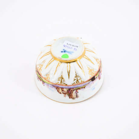 PORCELAIN TEA BOWL WITH CIRCUMFERENTIAL SHOPPING TRIP SCENE - photo 8