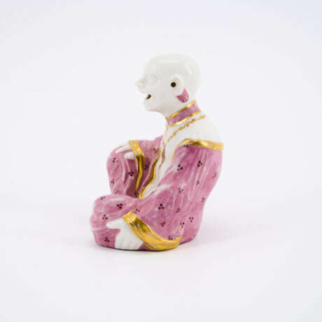 PORCELAIN SITTING PAGODA - photo 2