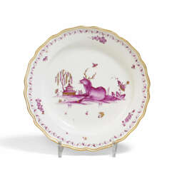 PORCELAIN PLATE WITH MYTHICAL CREATURE IN CRIMSON