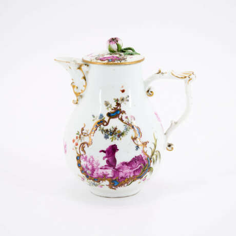 PORCELAIN COFFEE POT WITH FINEST DEPICTION IN PURPLE CAMAIEU - фото 2
