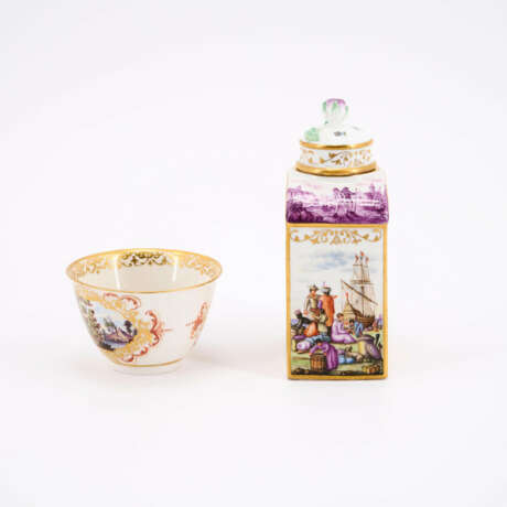 PORCELAIN TEA CADDY WITH MERCHANT SCENES AND TEA BOWL WITH LANDSCAPE PAINTING IN MOST DELICATE CARTOUCHES - photo 4