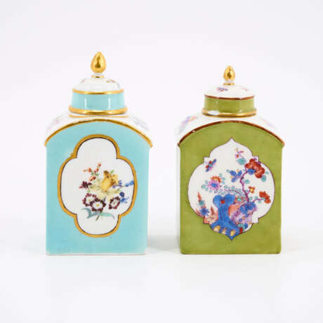 PORCELAIN TEA CADDY WITH GREEN & TEA CADDY WITH TURQUOISE GROUND AND FLORAL CARTOUCHES - photo 5