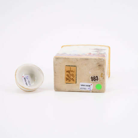PORCELAIN TEA CADDY WITH CIRCUMFERENTIAL RIVERSCAPE AND MERCHANT SCENES - photo 7