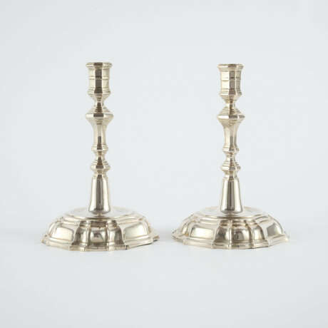 PAIR OF SILVER CANDLESTICK - photo 2