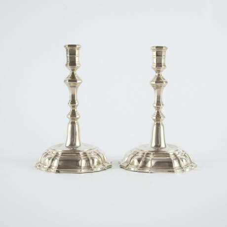 PAIR OF SILVER CANDLESTICK - photo 3