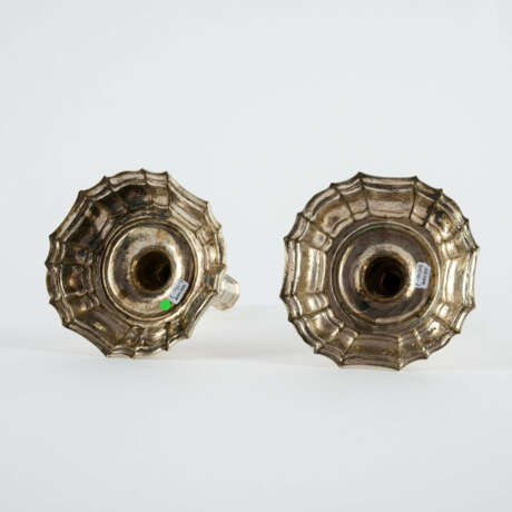 PAIR OF SILVER CANDLESTICK - photo 7