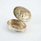 SILVER OVAL BOX WITH MUSICIAN AND SEA GOD ON HIPPOCAMPUS - photo 6