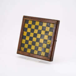EARLY WOODEN GAME BOX FOR CHESS, MILLS AND TRIC-TRAC