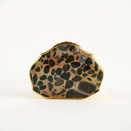 TABATIERE IN CARTOUCHE FORM - photo 8