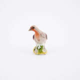 THREE MINIATURE PORCELAIN BIRDS - фото 13
