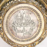LARGE SILVER LIDDED TANKARD WITH FINELY ENGRAVED COSTUME FIGURES AND ALLIANCE COAT OF ARMS - photo 3