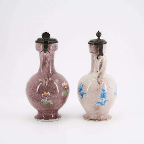 TWO STONE SHORT-NECKED EWER WITH FLORAL CARTOUCHES - photo 3