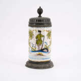 LARGE "WALZENKRUG" TANKARD WITH HUNTER - photo 5