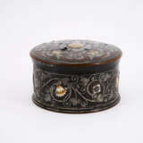 RARE WALNUT BOX WITH TIN AND MOTHER-OF-PEARL INLAYS - photo 5