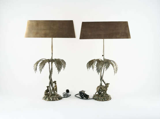 PAIR OF UNIQUE METAL TABLE LAMPS WITH PALM TREES AND GREYHOUNDS - photo 4