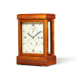 WOODEN TABLE CLOCK "METRICA"