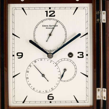 WOODEN TABLE CLOCK "METRICA" - photo 6