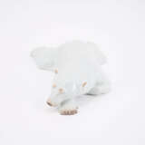 PORCELAIN FIGURINE OF A SLEEPING POLAR BEAR - photo 2