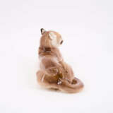 PORCELAIN FIGURINE OF A LYING PUMA - photo 4