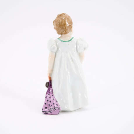 PORCELAIN FIGURINE OF A GIRL WITH PUPPET - photo 3