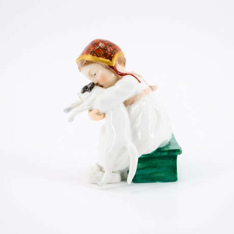 PORCELAIN GIRL WITH CAT - photo 2